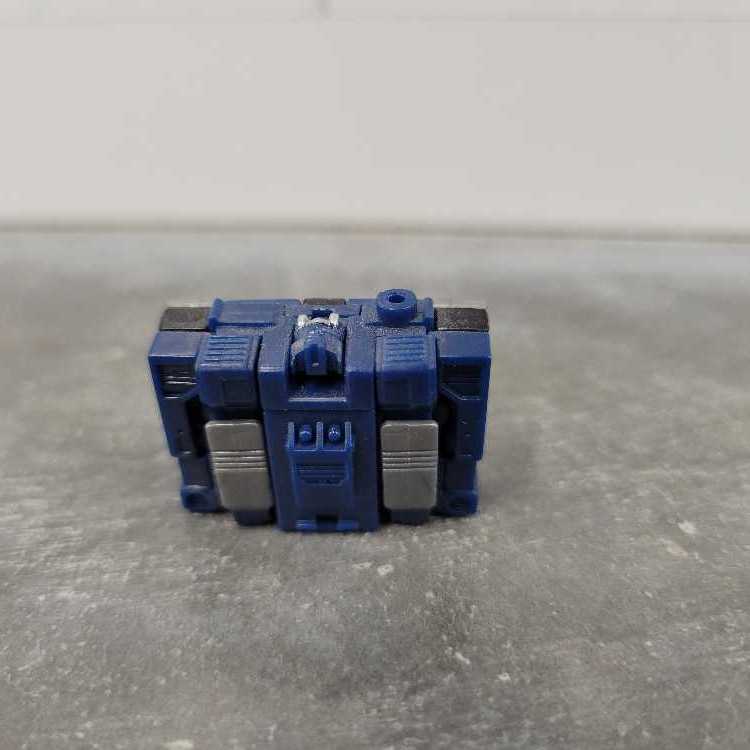 Soundwave With Ravage 4th (Radio Mode) - Takara (World’s Smallest Transformers WST) action figure collectible - Main Image 4