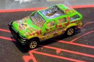 93’ Ford Explorer #05 - Matchbox / Mattel (Jurassic Park) action figure collectible [Barcode 887961583823] - Main Image 4