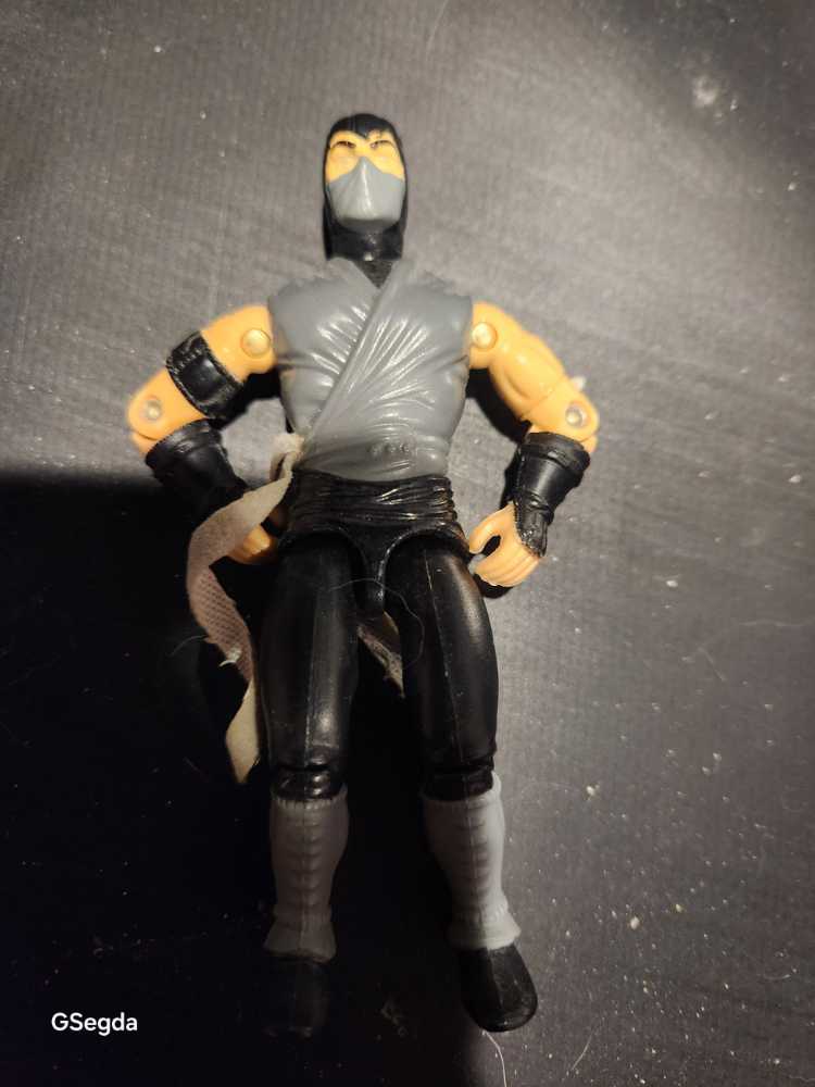 Smoke - Hasbro (Mortal Kombat - Hasbro) action figure collectible [Barcode 038976812990] - Main Image 2