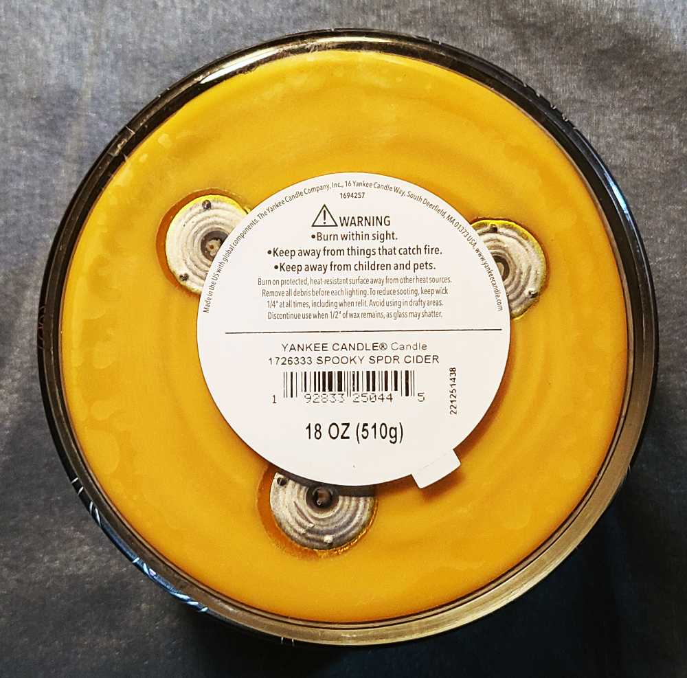 CANDLE: Halloween Yankee Spooky Spider Cider 2022 Three Wick - Yankee Candle (Halloween Candles) action figure collectible [Barcode 192833250445] - Main Image 2