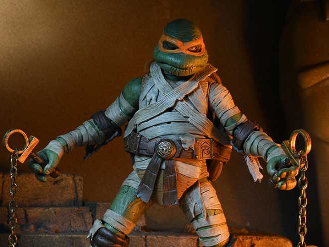 TMNT X Universal Monsters - Michelangelo As The Mummy (Ultimate) - Neca (TMNT) action figure collectible [Barcode 634482541876] - Main Image 3