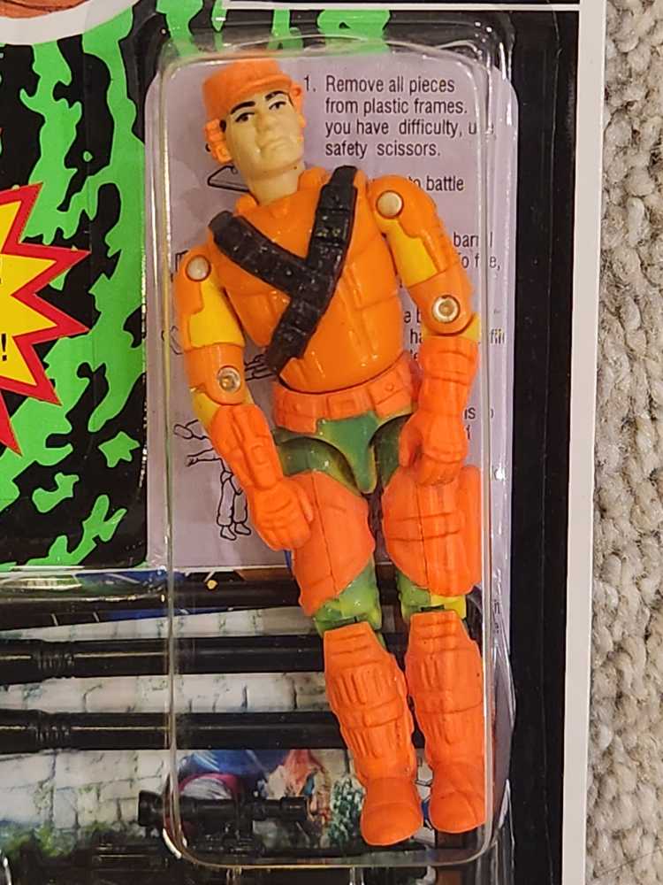 Clutch [v3] - Hasbro (G.I. Joe: A Real American Hero: Mega Marines) action figure collectible [Barcode 038976069288] - Main Image 3