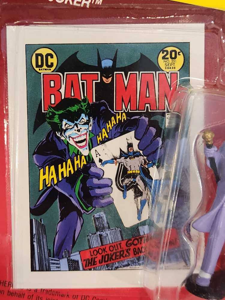 The Joker - Ertl (DC Comics Super Heroes: Diecast Metal Figures w/Card) action figure collectible [Barcode 036881007289] - Main Image 4