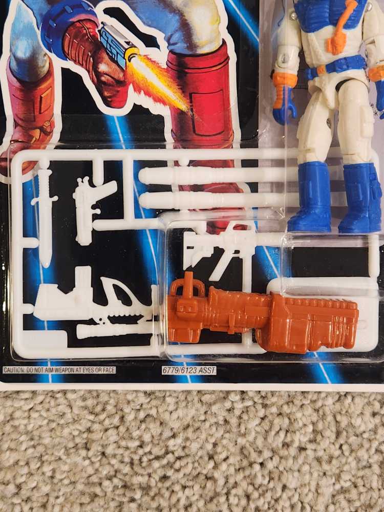 Snow Storm V1 - Hasbro - G.I. Joe (G I Joe Eco-Warriors) action figure collectible [Barcode 038976067796] - Main Image 4