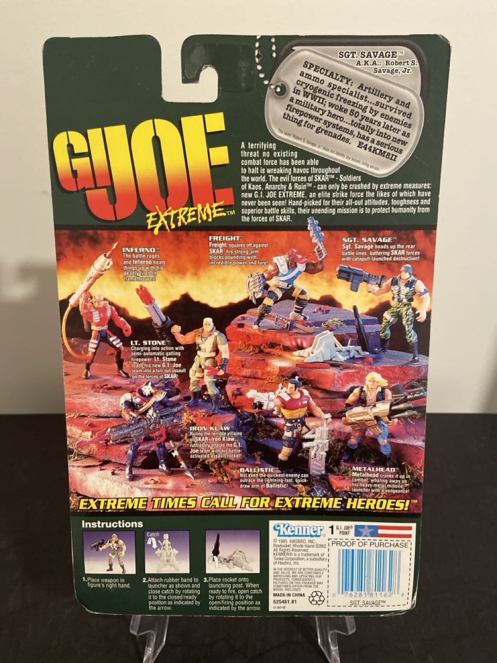 Sgt. Savage - Kenner action figure collectible [Barcode 076281811628] - Main Image 2