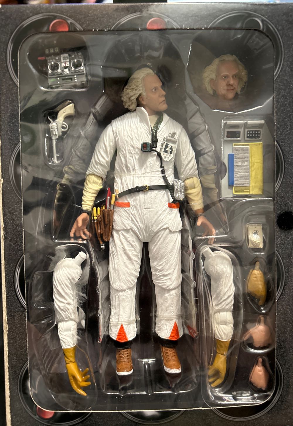 NECA Back To The Future: Doc Brown - Neca (Back To The Future) action figure collectible [Barcode 634482536209] - Main Image 2