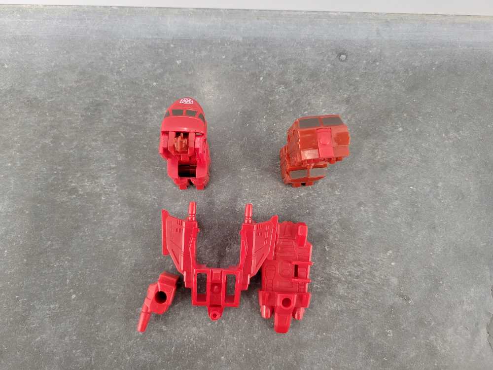 Sixtrain Red Mode - Takara (Reissue) action figure collectible - Main Image 2