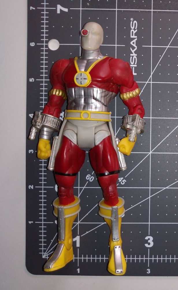 DC Universe Classics: Deadshot - Mattel (DC Universe Classics) action figure collectible [Barcode 027084723649] - Main Image 2