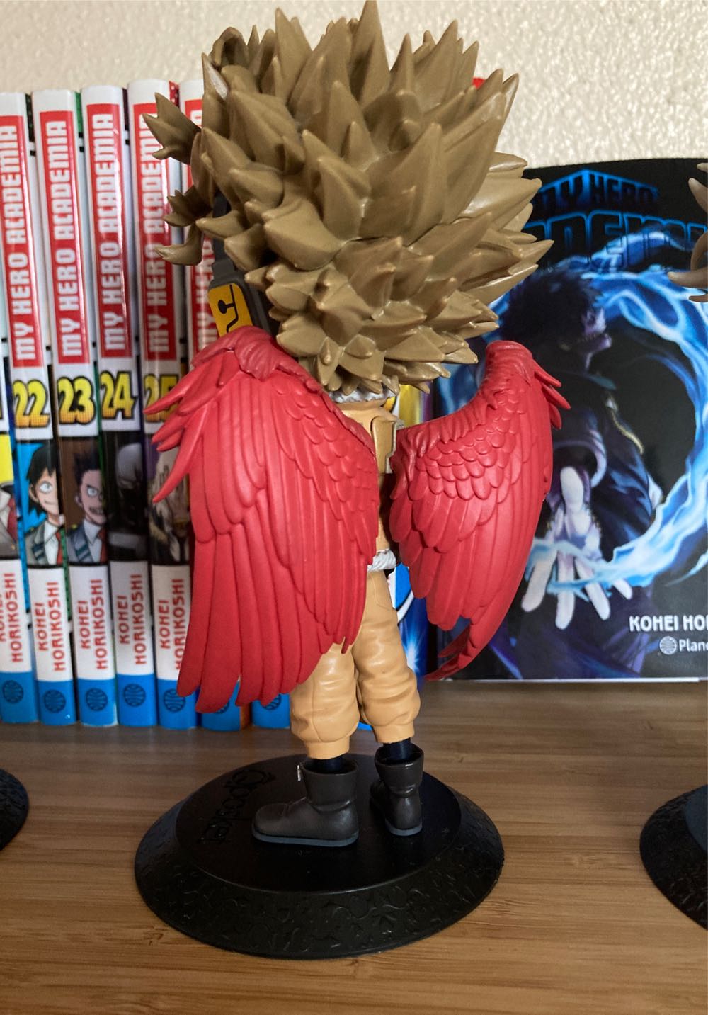 My Hero Academia Qposket Hawks Ver A - Banpresto - Bandai (Qposket) action figure collectible [Barcode 4983164185331] - Main Image 3