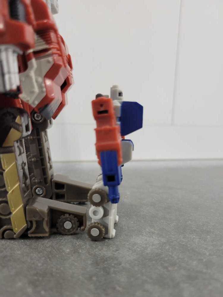 Blackout With Demolishor Powerlinx  - Hasbro (Armada) action figure collectible - Main Image 2