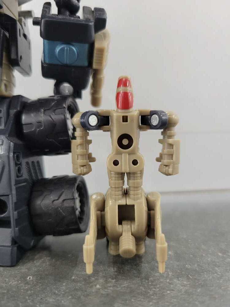 Run Over With Nemesis Prime (Robot Mode) - Hasbro (Armada) action figure collectible - Main Image 3