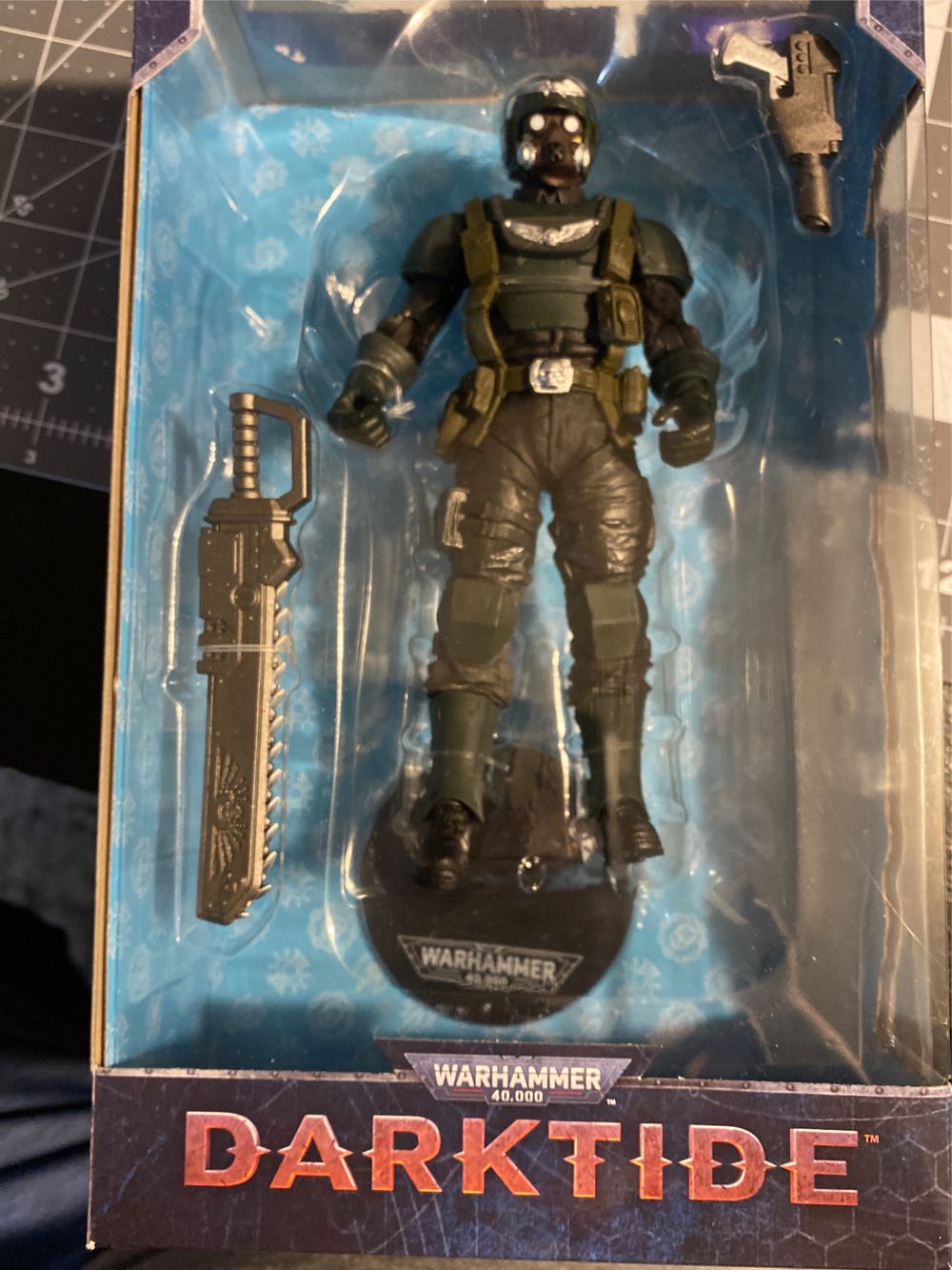 McFarlane Astra Militarum: Veteran Guardsman - McFarlane Toys (Astra Militarum) action figure collectible [Barcode 787926109719] - Main Image 2