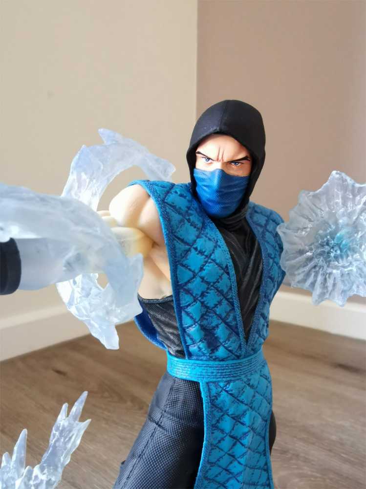 Sub-Zero Diamond Select Toys   action figure collectible - Main Image 3