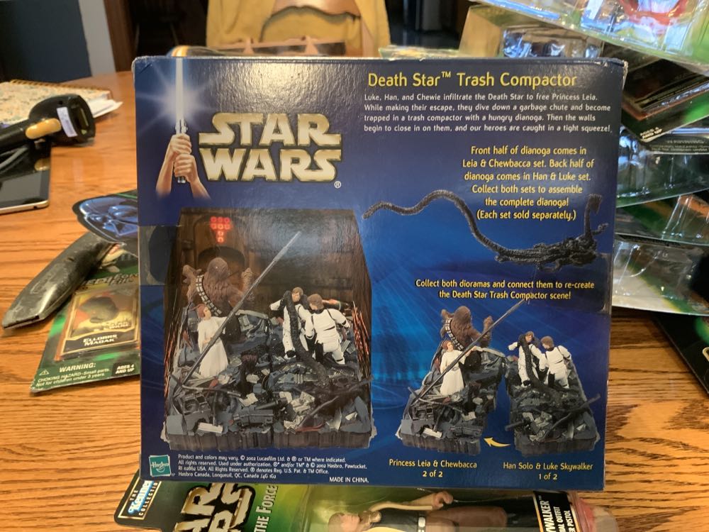 Death Star Trash Compactor W/Luke Skywalker And Han Solo - Star Wars (A New Hope) - Hasbro (Star Wars) action figure collectible [Barcode 076930849316] - Main Image 2