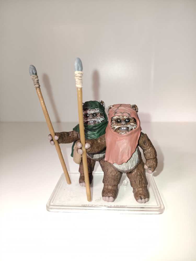 Wicket - Hasbro/Kenner (Return Of The Jedi) action figure collectible - Main Image 3