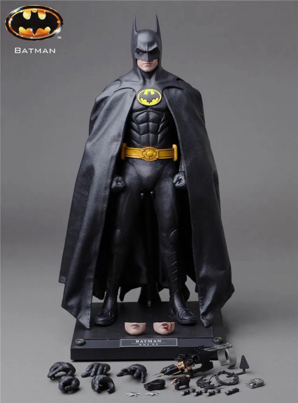 Batman : Michael Keaton - Hot Toys (DC Movies) action figure collectible - Main Image 2
