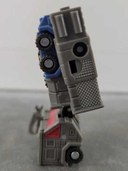 Thrust - Hasbro (Cybertron) action figure collectible - Main Image 4