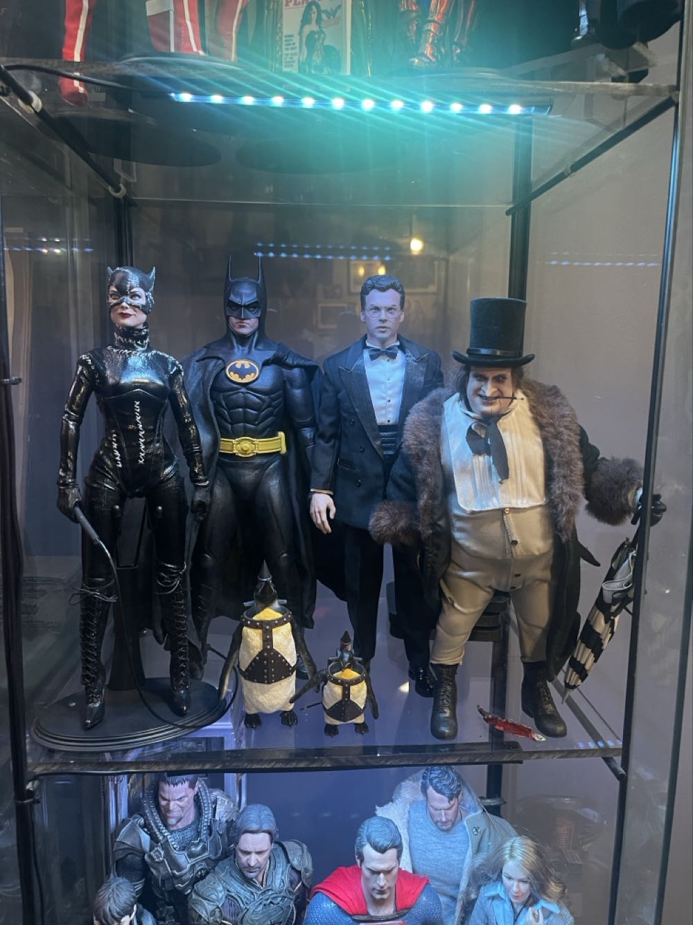 Alfred Pennyworth : Sean Pertwee - Kitbash (DC TV shows) action figure collectible - Main Image 3