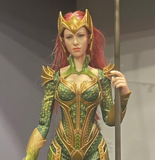 Mera : Amber Heard - Super Duck (DC Movies) action figure collectible - Main Image 2