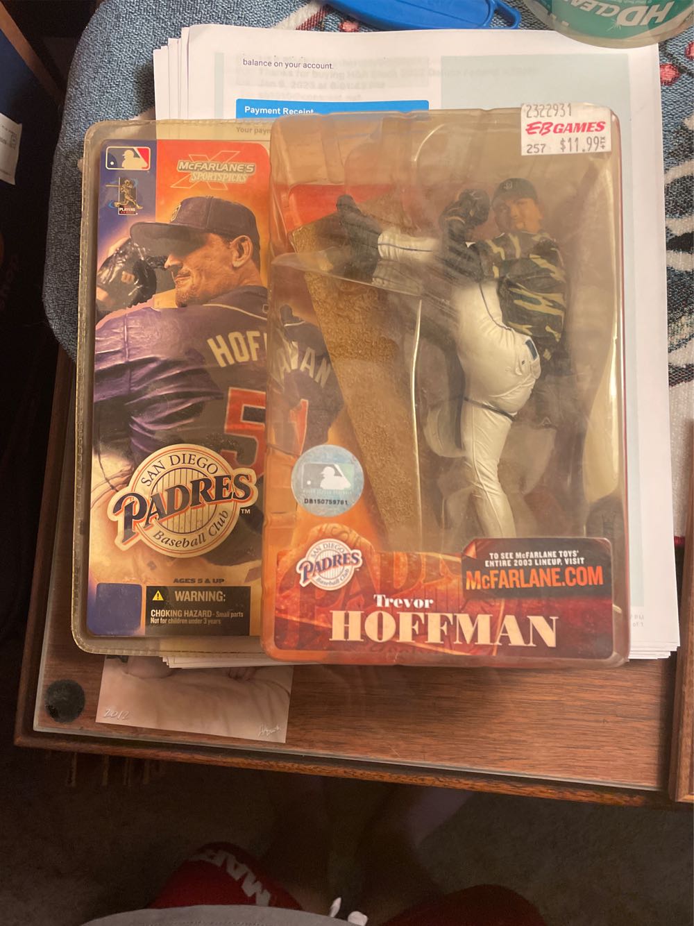 Trevor Hoffman - McFarland Toys (MLB Payers Series) action figure collectible [Barcode 787926711219] - Main Image 3