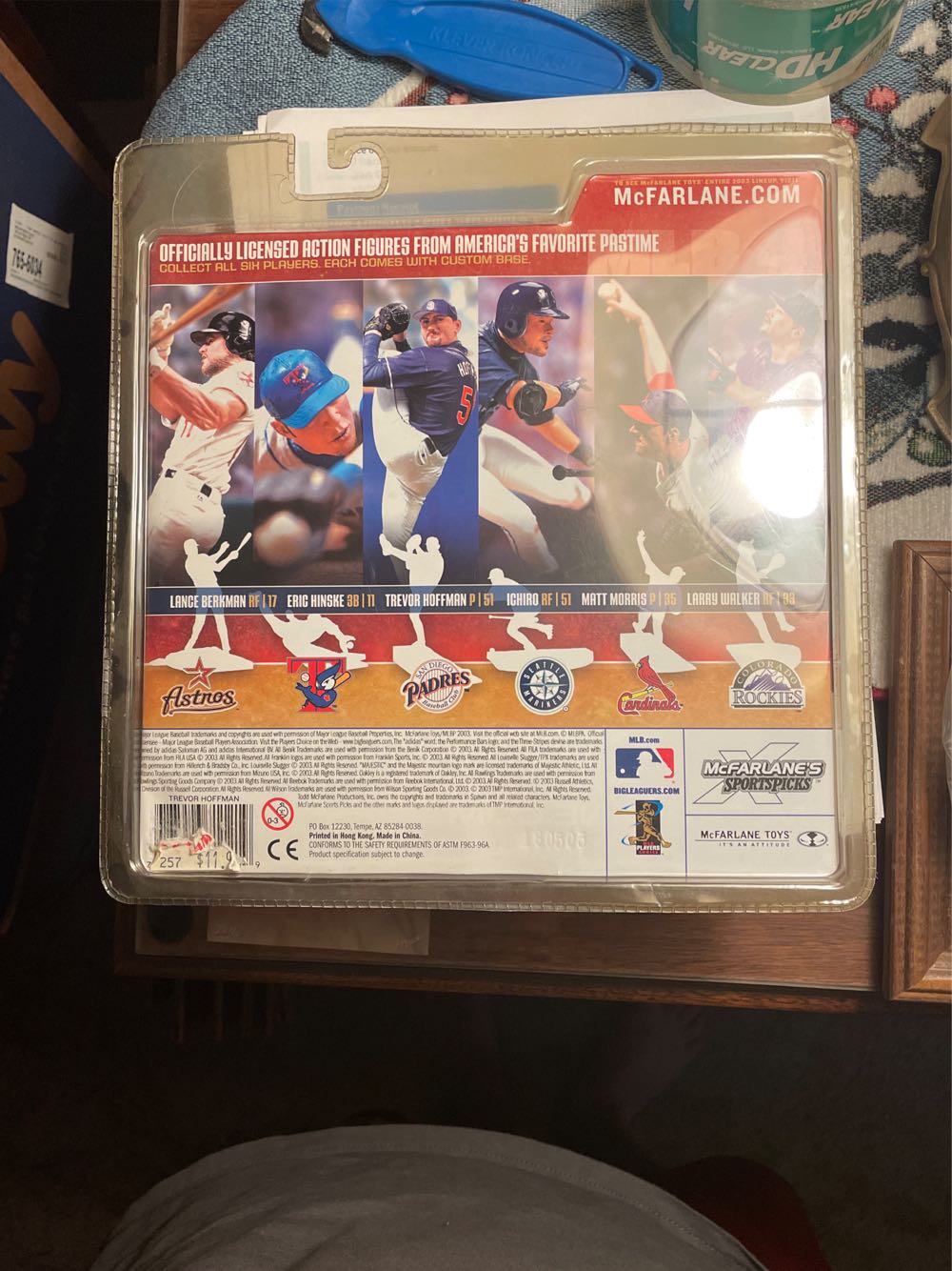 Trevor Hoffman - McFarland Toys (MLB Payers Series) action figure collectible [Barcode 787926711219] - Main Image 4