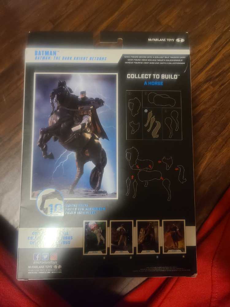 Batman (The Dark Knight Returns-Variant) - McFarlane Toys / DC Multiverse (Platinum Edition) action figure collectible [Barcode 787926154382] - Main Image 2