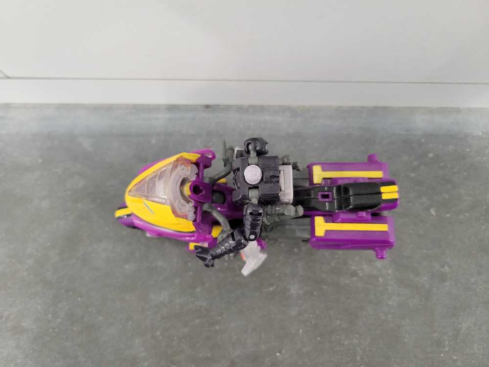 Sideways With Rook And Crosswise 3rd (Vehicle Mode) - Hasbro (Armada) action figure collectible - Main Image 2