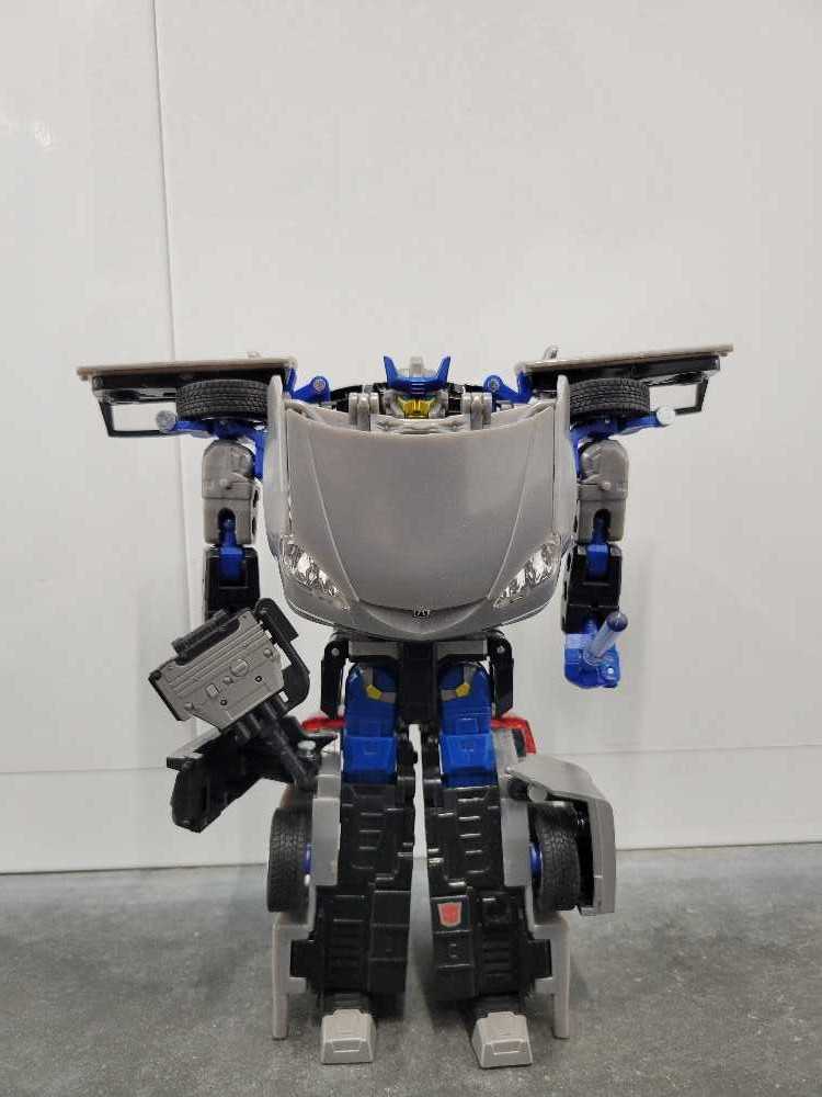 Camshaft 1st Robot Mode - Hasbro (Alternators) action figure collectible - Main Image 2