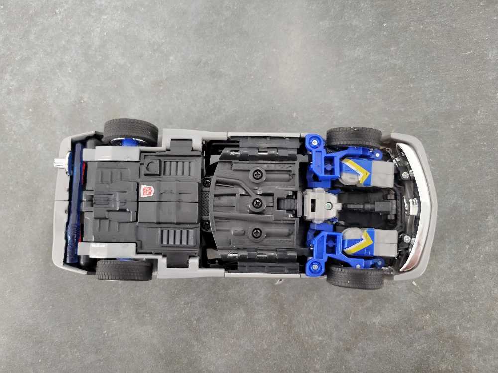 Camshaft 2nd Vehicle Mode - Hasbro (Alternators) action figure collectible - Main Image 4