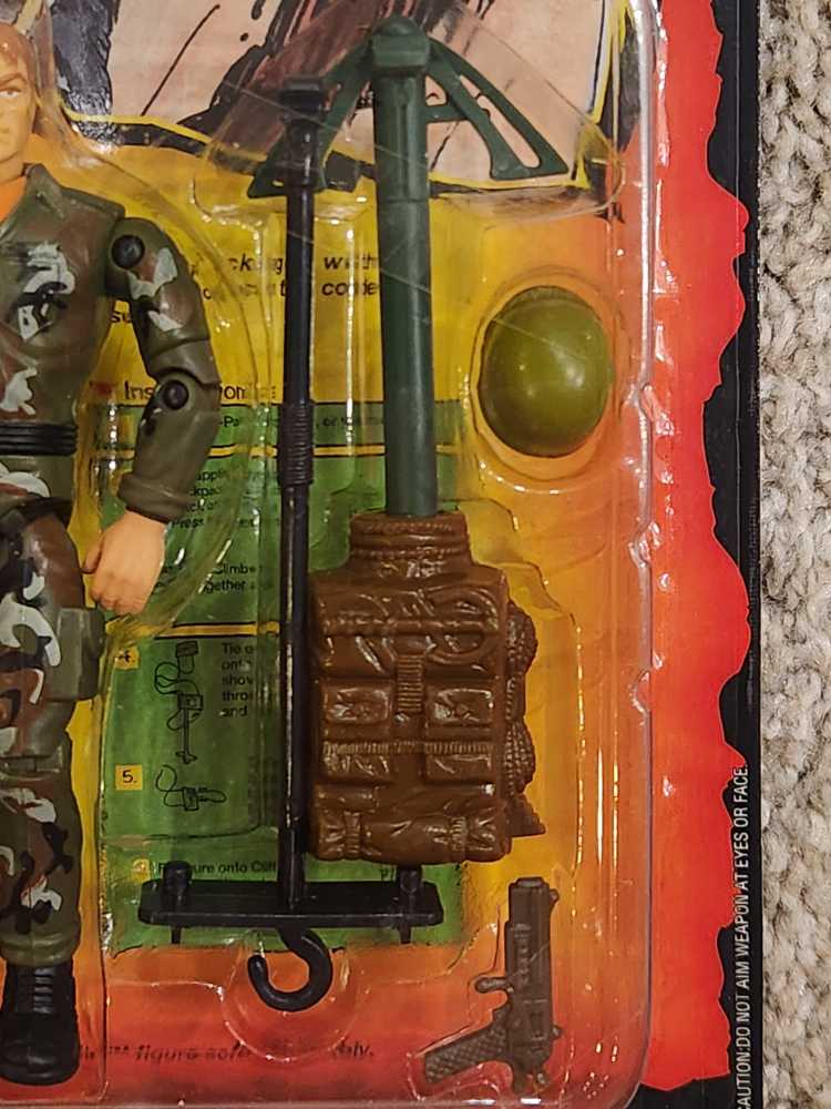 D-Day V2 - Hasbro Toy (G.I. Joe Sergeant Savage In The Screaming Eagles Toy Line) action figure collectible [Barcode 038976811122] - Main Image 4