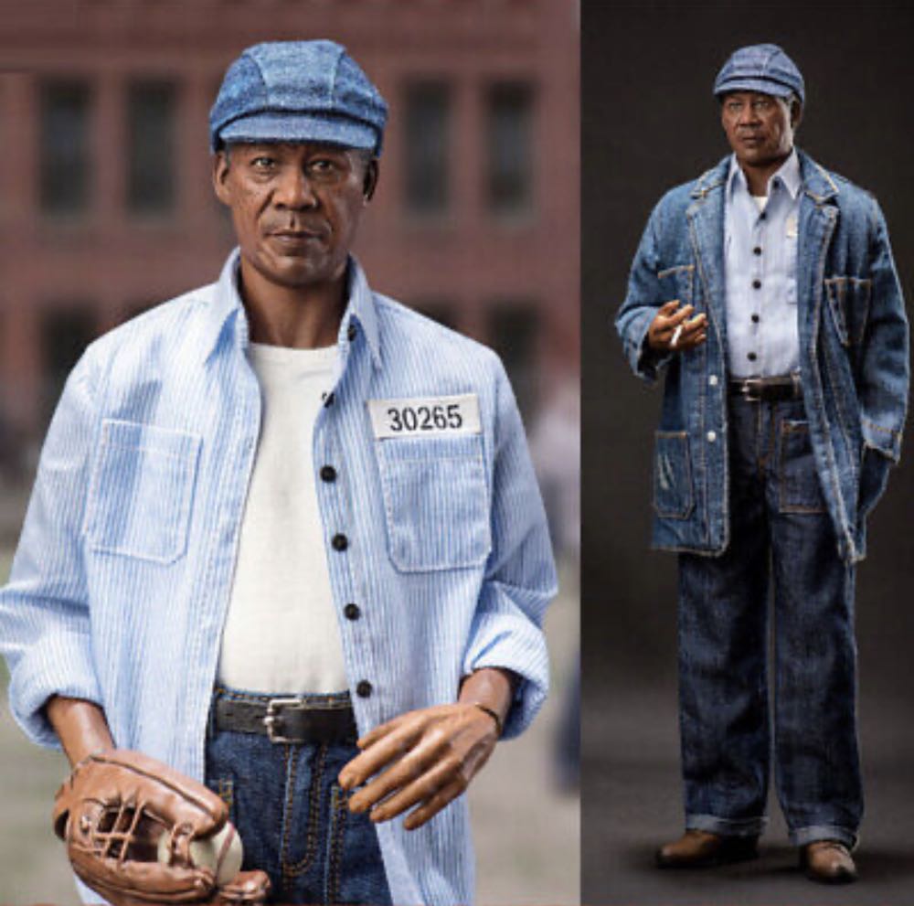 Mattel Barbie Beach Doll Bough Behind Roses Brunette