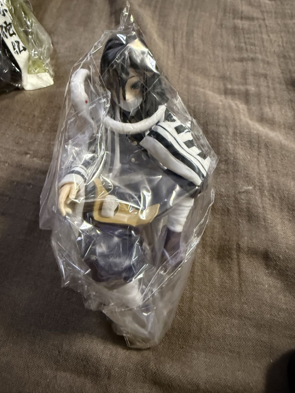 Obanai Iguro Seated Noodle Stopper - Sega (Demon Slayer) action figure collectible - Main Image 2