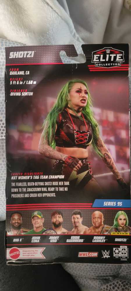 Shotzi - Mattel (WWE) action figure collectible [Barcode 194735021727] - Main Image 2