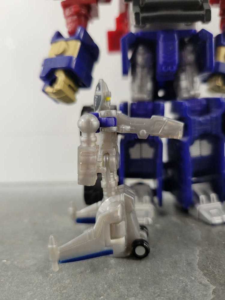 Over Run With Optimus Prime Super Con 4th - Hasbro (Armada) action figure collectible - Main Image 2