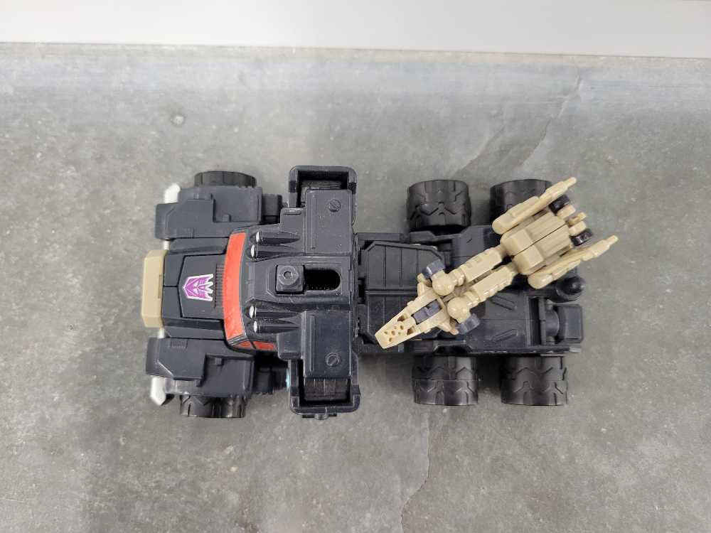 Nemesis Prime With Run Over (Vehicle Mode) - Hasbro (Armada) action figure collectible - Main Image 2