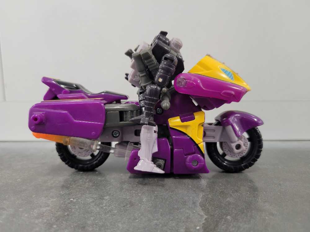 Sideways With Rook And Crosswise (Vehicle Mode) 4th - Hasbro (Armada) action figure collectible - Main Image 3