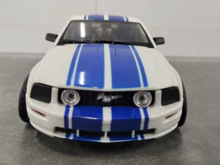 Wheeljack 3rd Vehicle Mode - Hasbro (Alternators) action figure collectible - Main Image 4