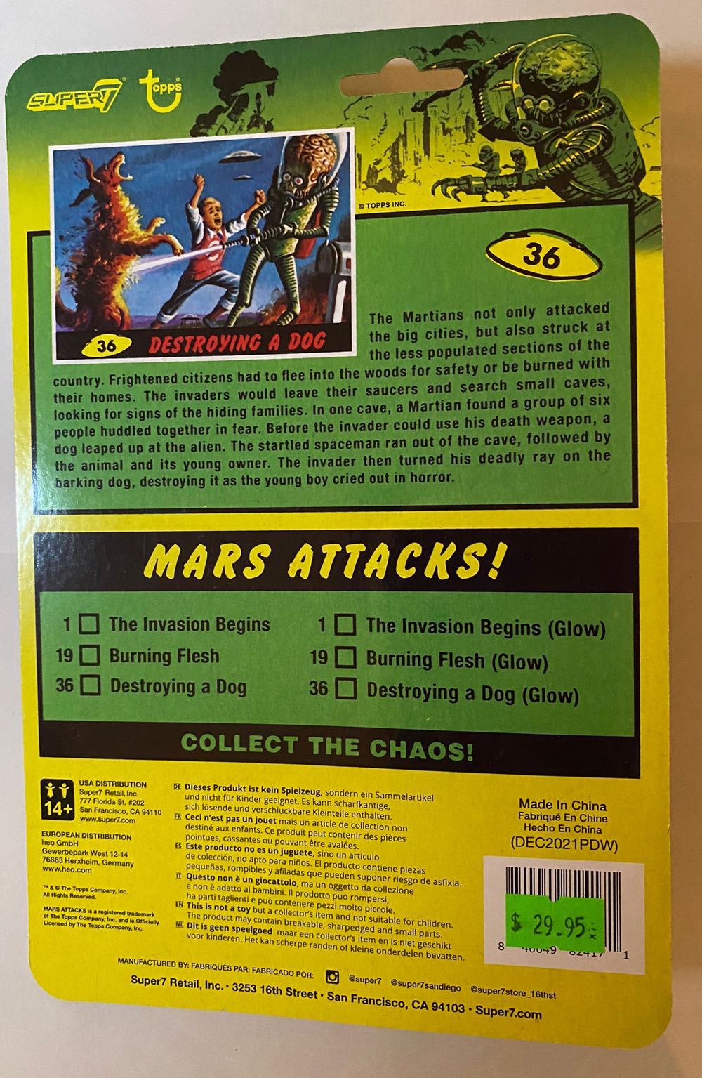 Destroying A Dog - Super 7 (Mars Attacks) action figure collectible [Barcode 840049824171] - Main Image 2