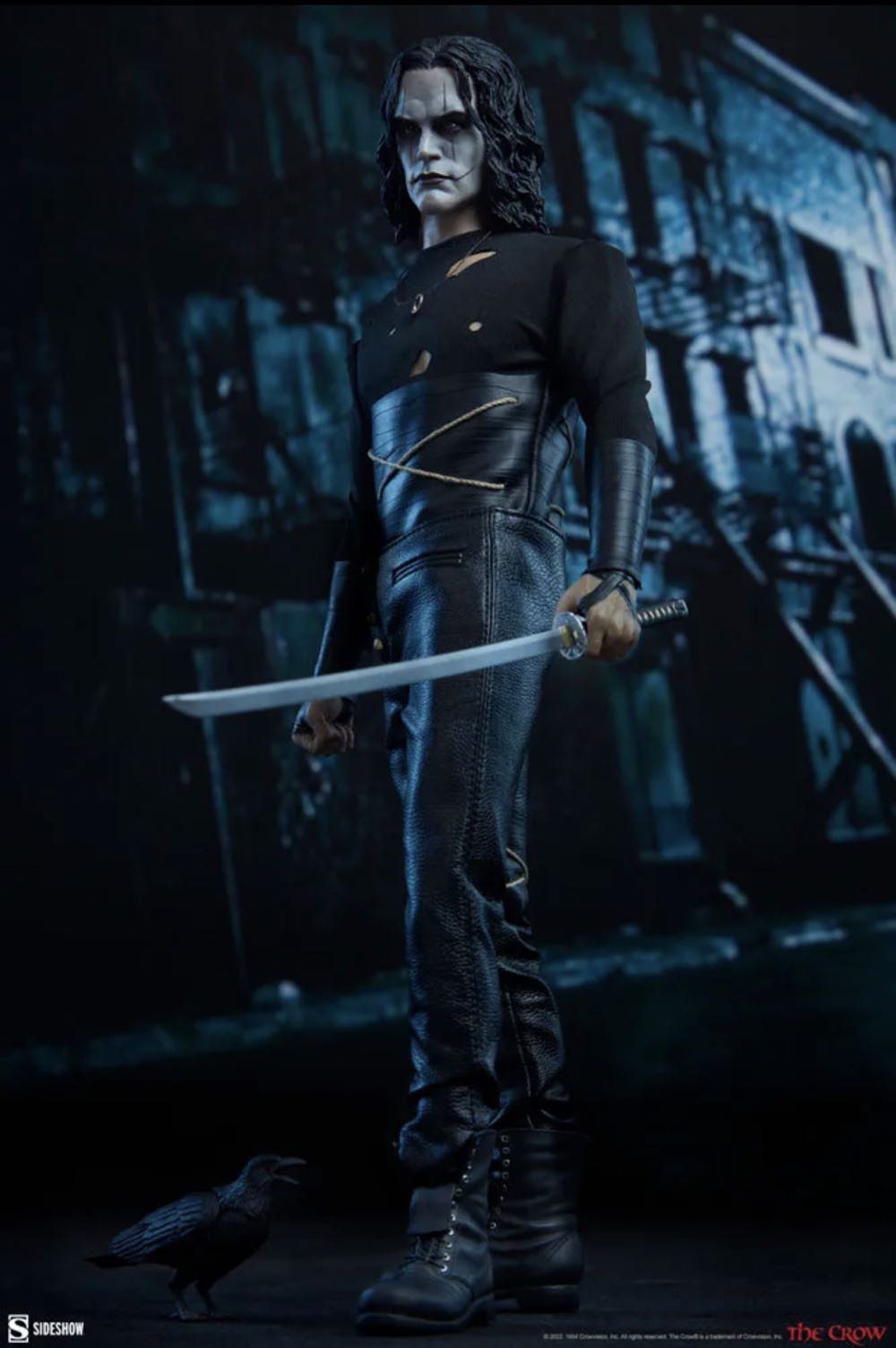 Eric Draven  - Sideshow Collectibles (The Crow) action figure collectible [Barcode 747720251076] - Main Image 2