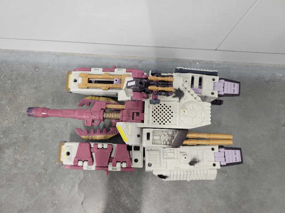 Galvatron 2nd With Clench Tank Mode - Hasbro (Armada) action figure collectible - Main Image 2