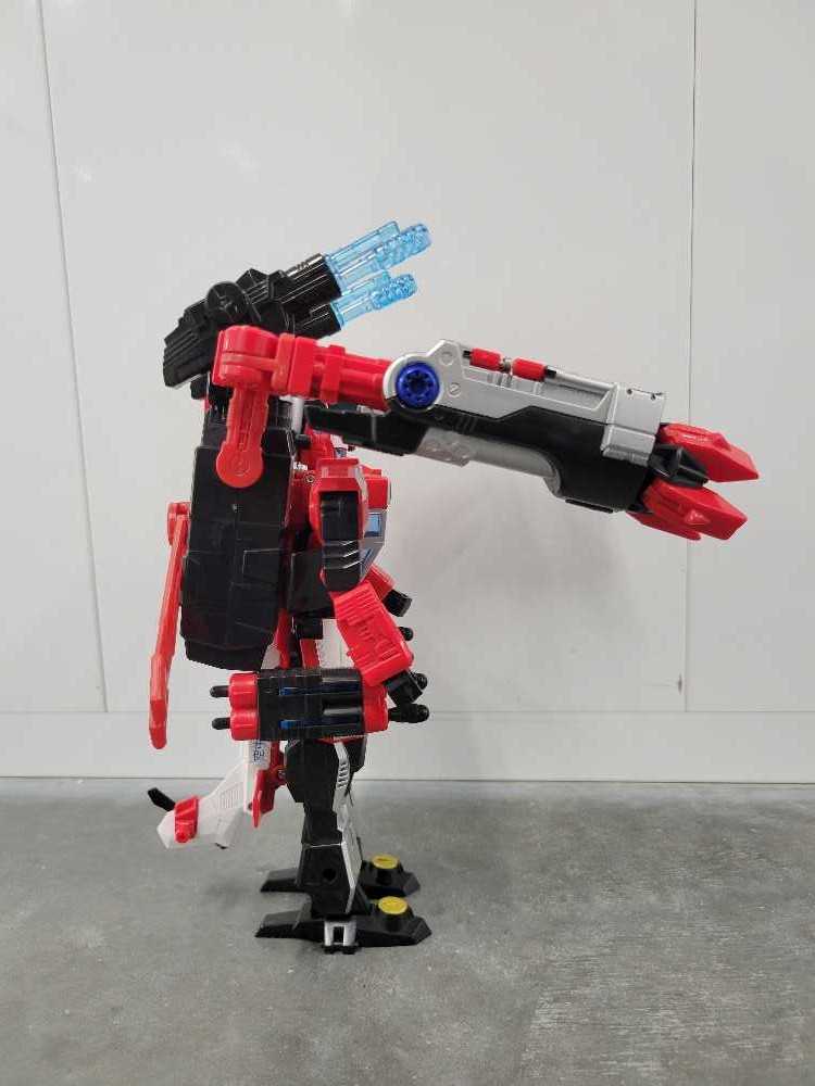 Quickstrike 1st - Hasbro (Energon) action figure collectible - Main Image 3