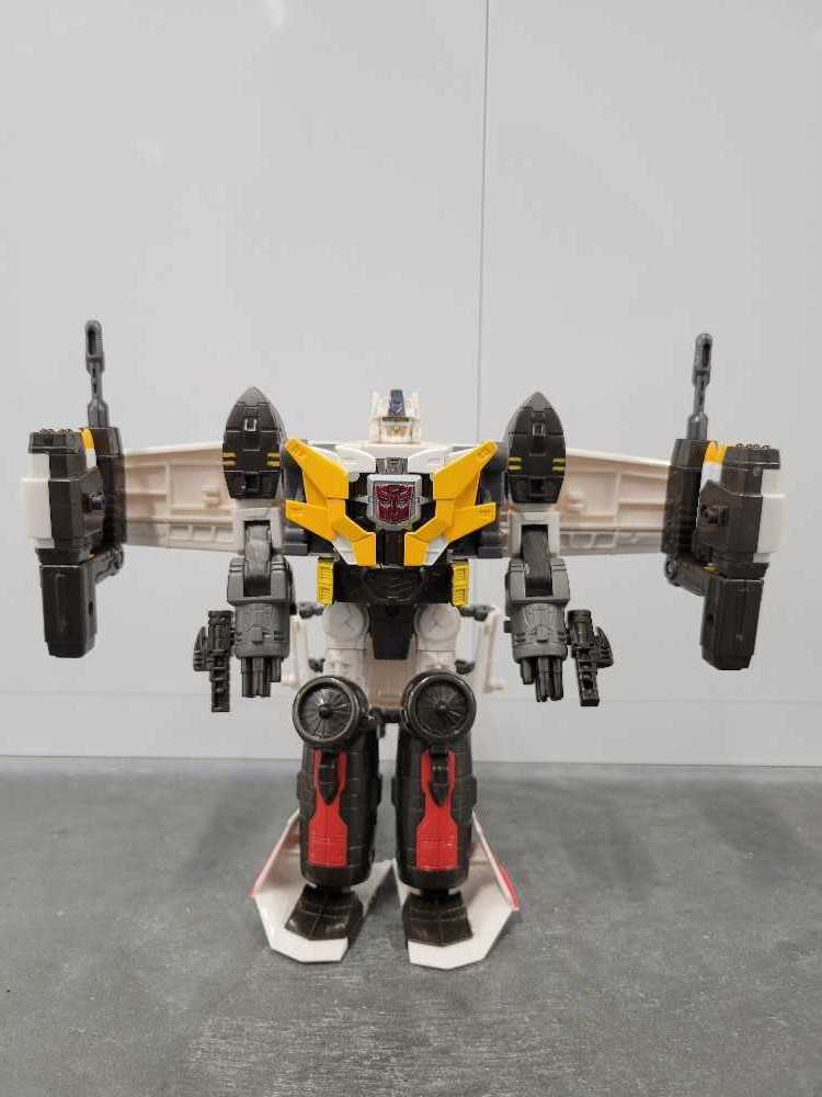 Wing Saber - Hasbro (Cybertron) action figure collectible - Main Image 2
