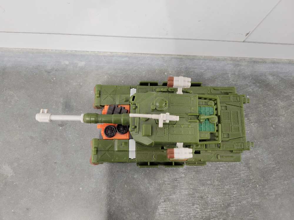 Bludgeon Tank Mode - Hasbro (Revenge Of The Fallen) action figure collectible - Main Image 2