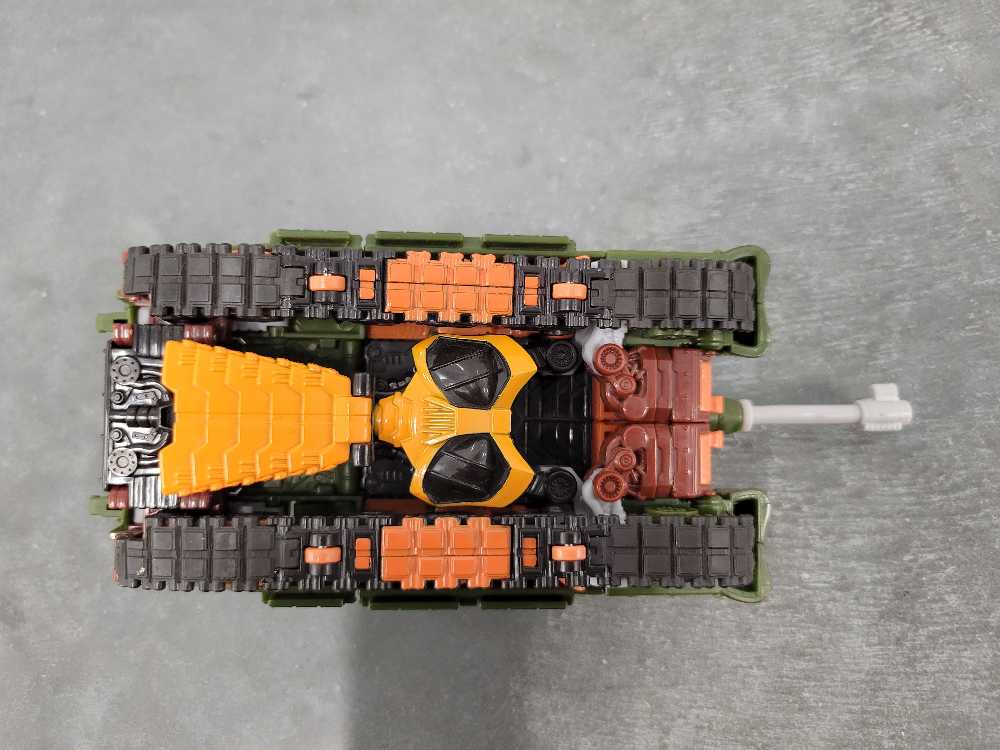 Bludgeon Tank Mode - Hasbro (Revenge Of The Fallen) action figure collectible - Main Image 4