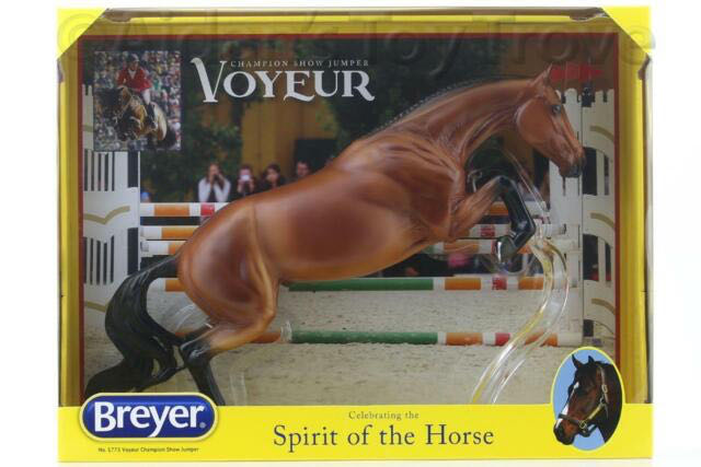 Voyuer - Breyer (Bristol) action figure collectible - Main Image 2