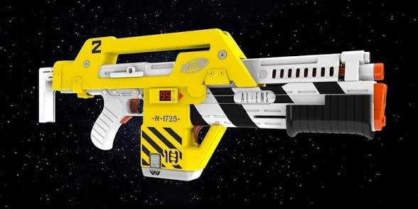 M41-A Pulse Rifle - Hasbro (Alien) action figure collectible [Barcode 195166189512] - Main Image 3