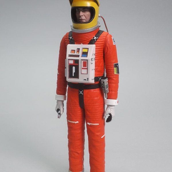 Space: 1999 Deluxe Action Figure - John Koenig in Space Suit - Sixteen12 Collectables, LTD. action figure collectible - Main Image 2
