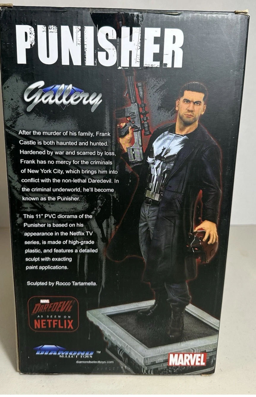 Punisher: Diamond Select PVC Statue - Diamond Select (Marvel Defenders Gallery Statues) action figure collectible [Barcode 699788816585] - Main Image 4