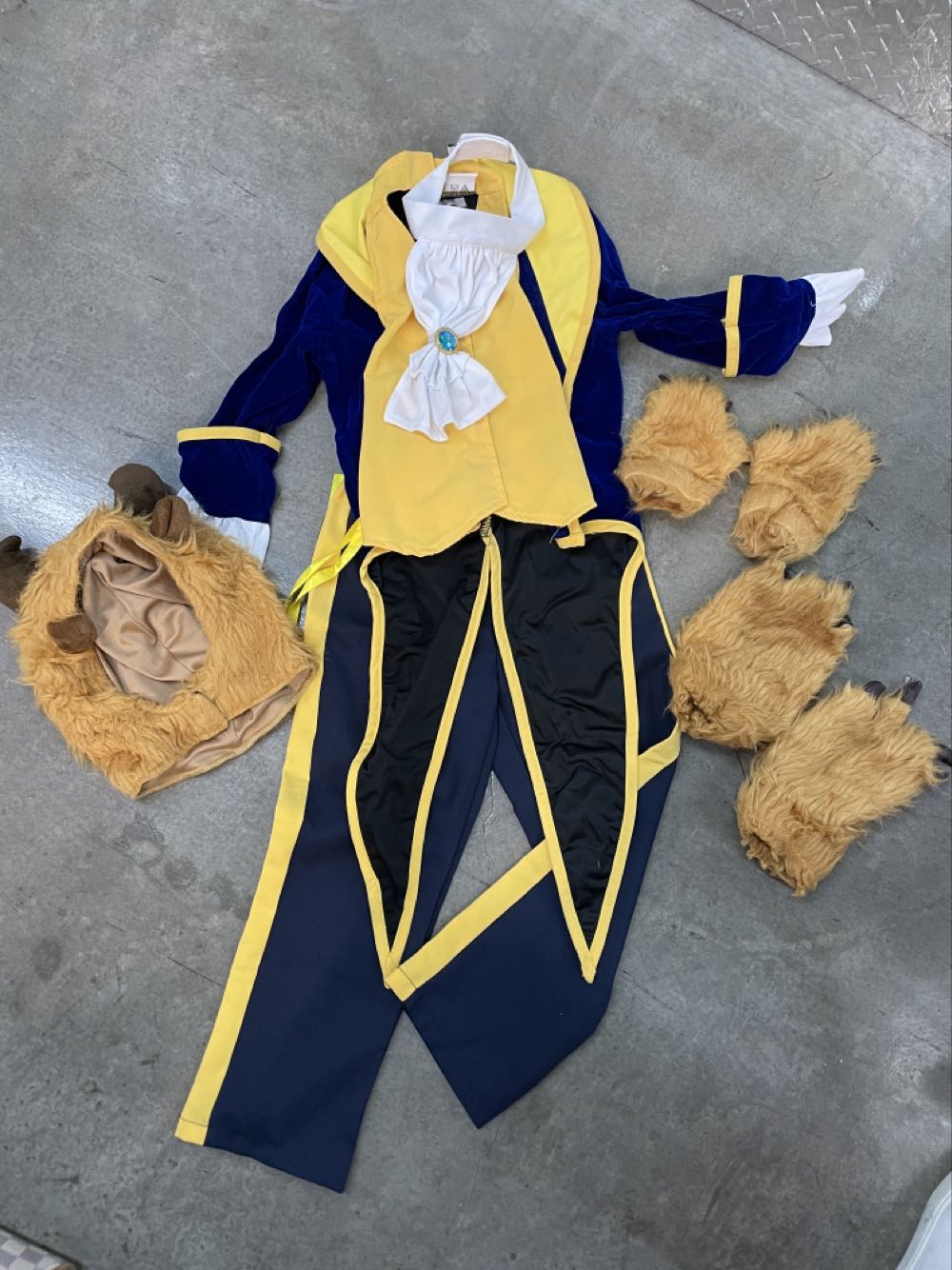 Funko Pop! Indiana Jones Adventure #885 Indiana Jones 10” Disney Parks Exclusive