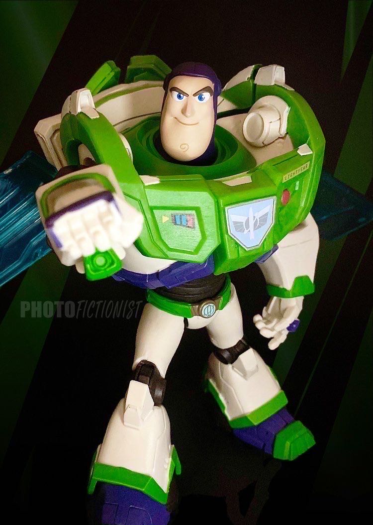Armadillo Ship Disney Pixar Lightyear The Armadillo Lightyear Armadillo Vehicle W Izzy & Buzz & Izzy Hyperspeed Series Armadillo Disney Pixar Lightyear Movie Buzz Izzy Mini Hyperspeed  action figure collectible [Barcode 194735078882] - Main Image 2